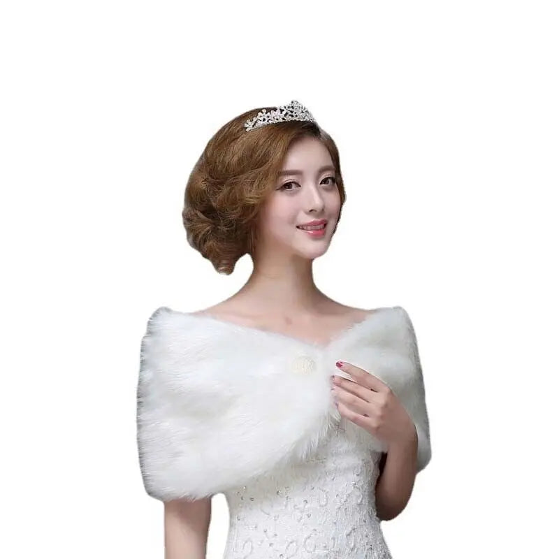 FAUX FUR BRIDAL WEDDING CAPE SHAWLBRIDESMAID STOLE WRAP SHRUG CAPELET BOLERO Angel Wishes
