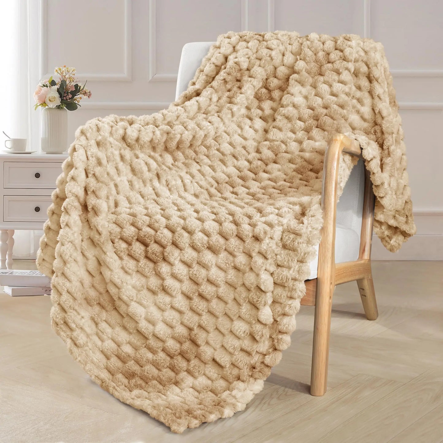 Exclusivo Mezcla Extra Large Soft Fleece Throw Blanket, 127x178 CM Stylish Jacquard Throw Blanket for Couch, Fuzzy Cozy Lightweight for All Season, Ivory Angel Wishes