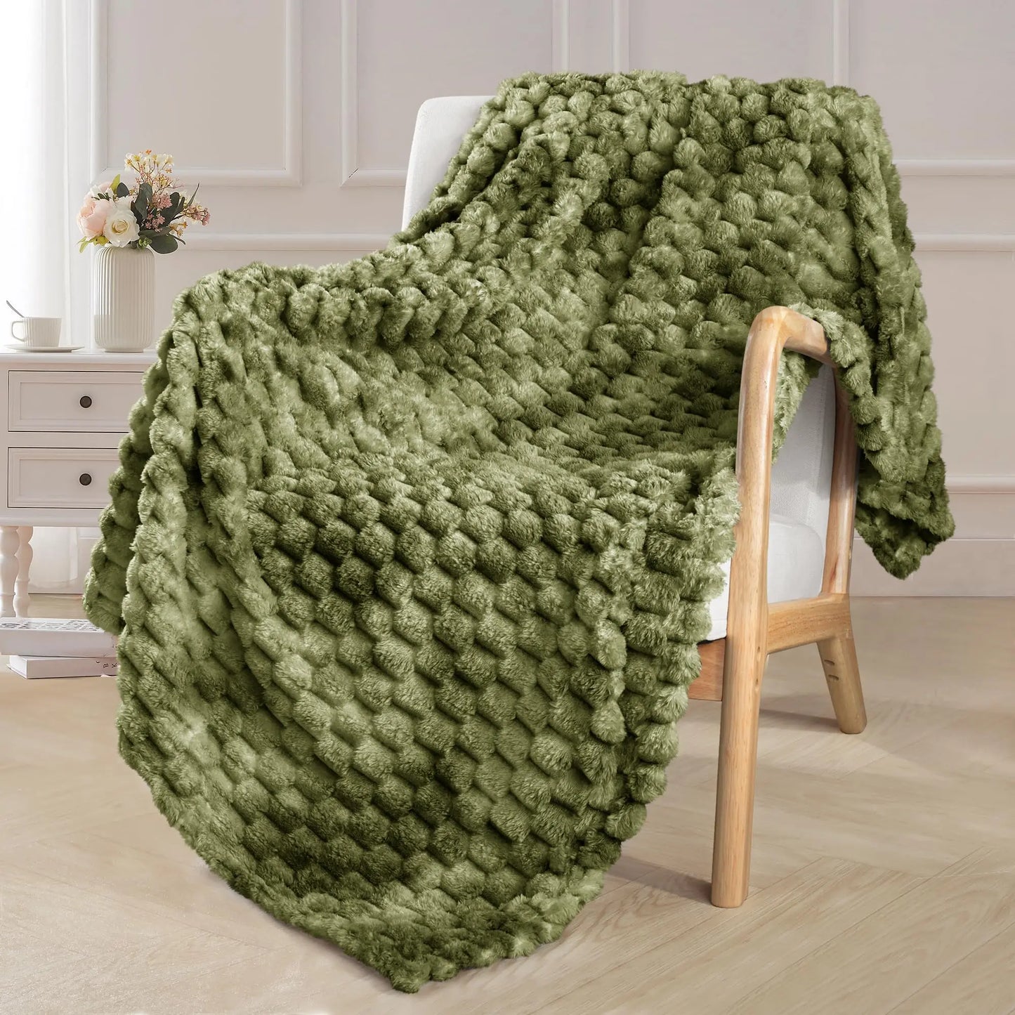 Exclusivo Mezcla Extra Large Soft Fleece Throw Blanket, 127x178 CM Stylish Jacquard Throw Blanket for Couch, Fuzzy Cozy Lightweight for All Season, Ivory Angel Wishes