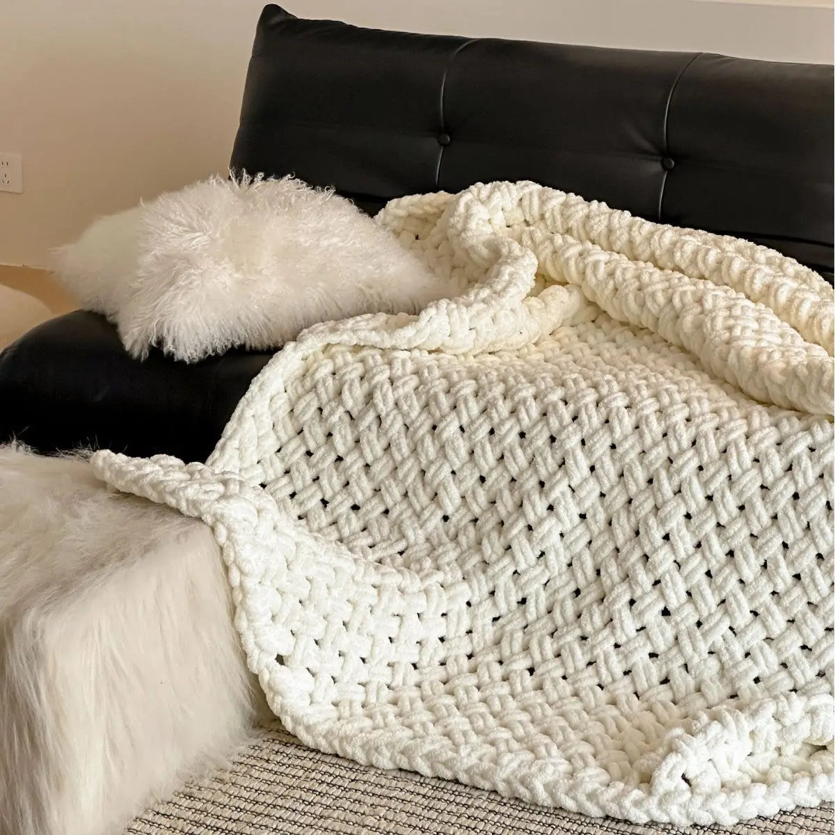 Hand-knitted Wool Blanket Angel Wishes