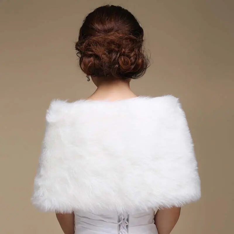 FAUX FUR BRIDAL WEDDING CAPE SHAWLBRIDESMAID STOLE WRAP SHRUG CAPELET BOLERO Angel Wishes