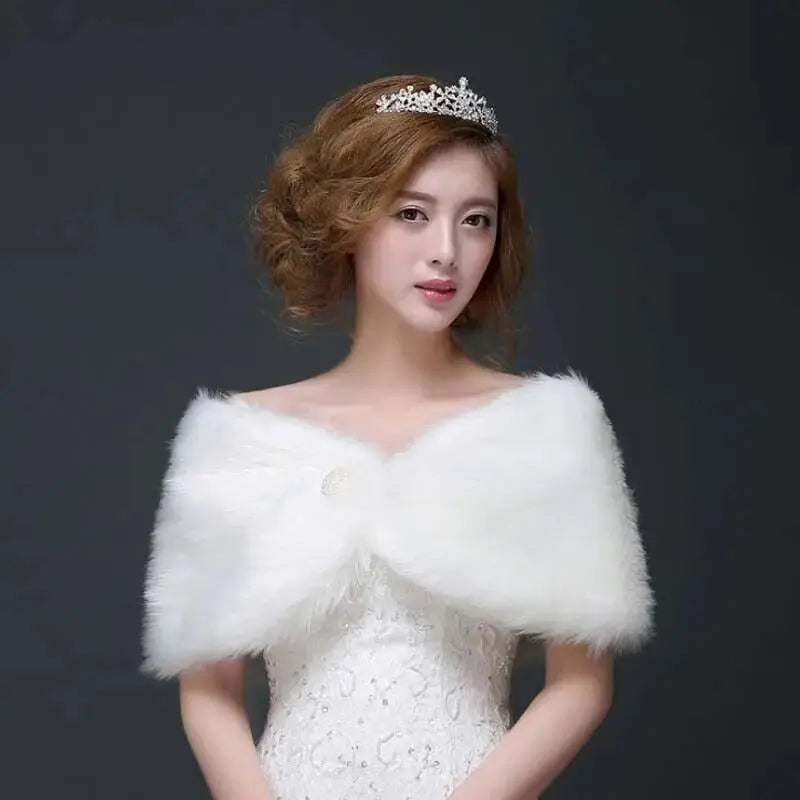 FAUX FUR BRIDAL WEDDING CAPE SHAWLBRIDESMAID STOLE WRAP SHRUG CAPELET BOLERO Angel Wishes