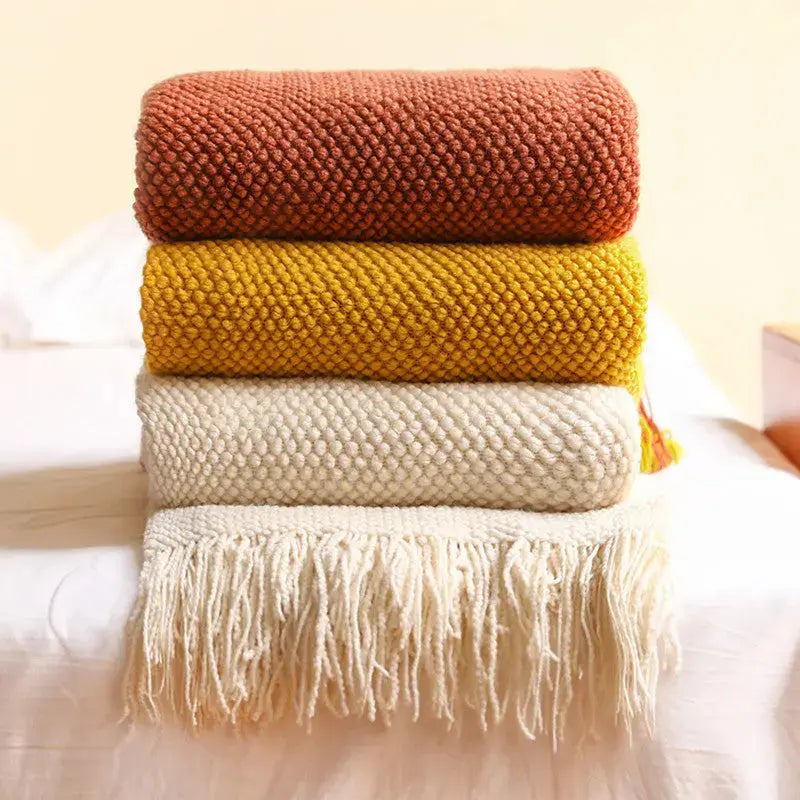 How-to-Choose-Knitted-Blanket-for-Your-Home-Decor Angel Wishes