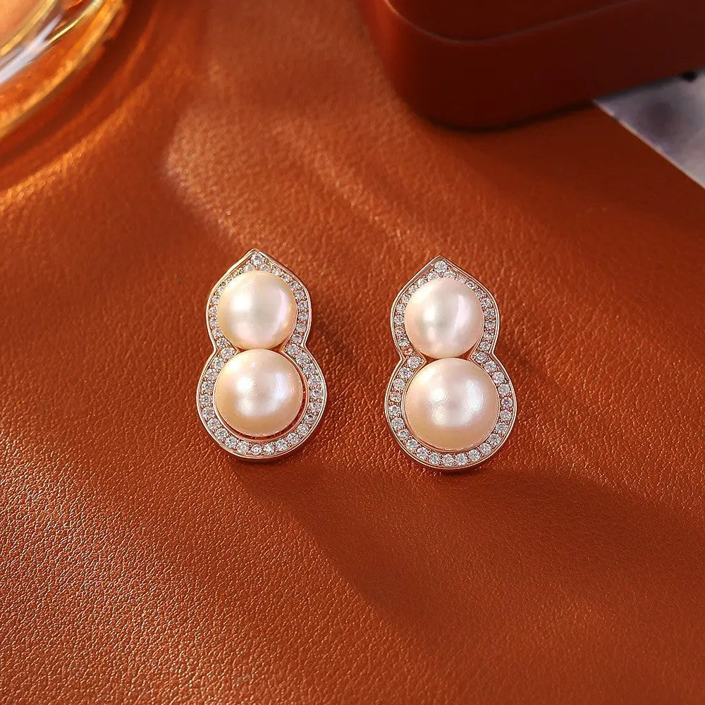 Affordable Luxury Fashion High-grade Female Simple Stud Earrings Angel Wishes