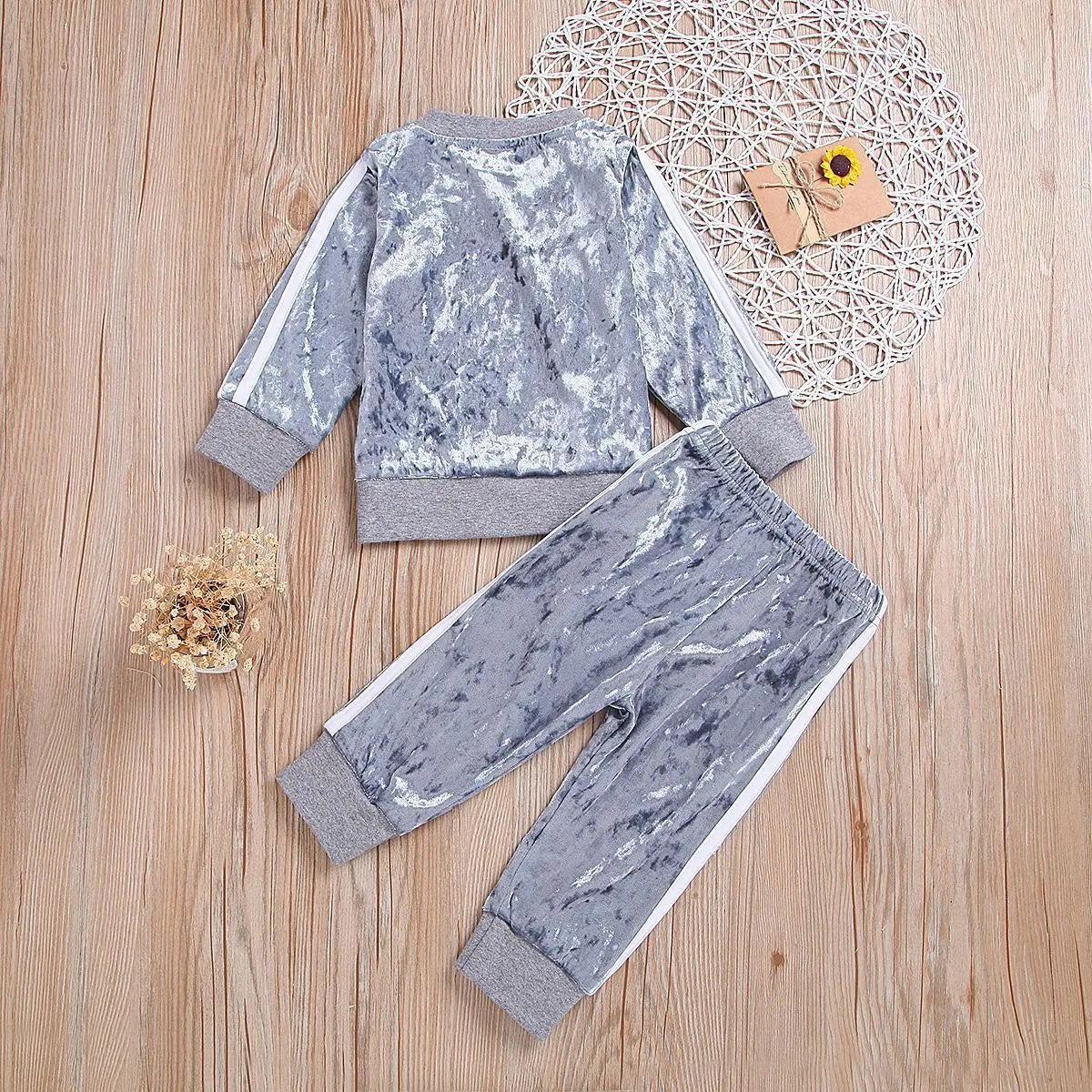 Breathable Clothes Set Cute Fashion O-Neck Long Sleeve Gold Velvet Sweatshirt Trousers Soft Outfits Baby Girls Tracksuit Sets Angel Wishes