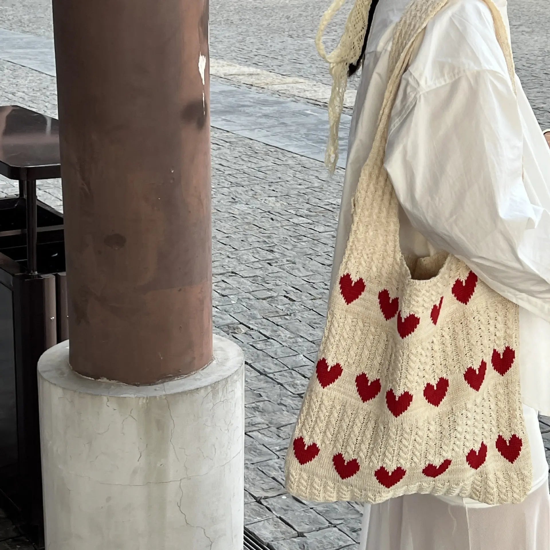 Hand-woven Hollow Shoulder Extra Large Bag Angel Wishes