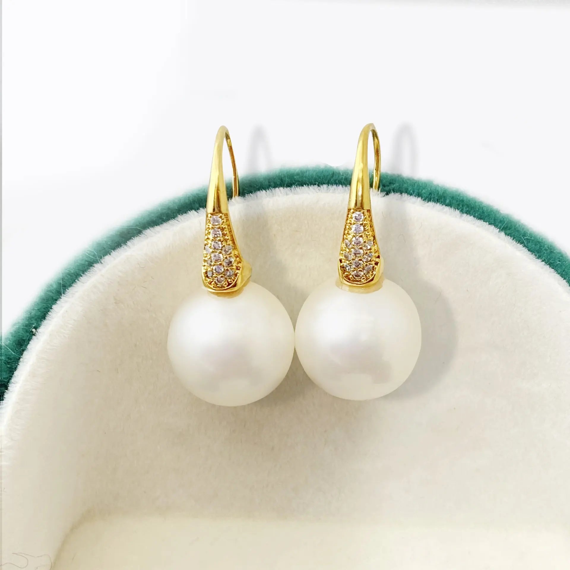High-quality Pearl Earrings Angel Wishes