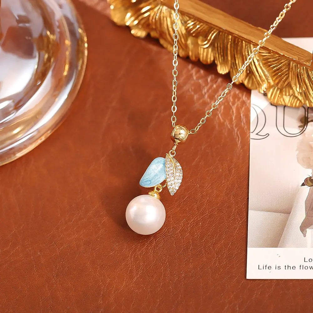 Camellia Drop Oil Pearl Necklace High-end Fashion Angel Wishes
