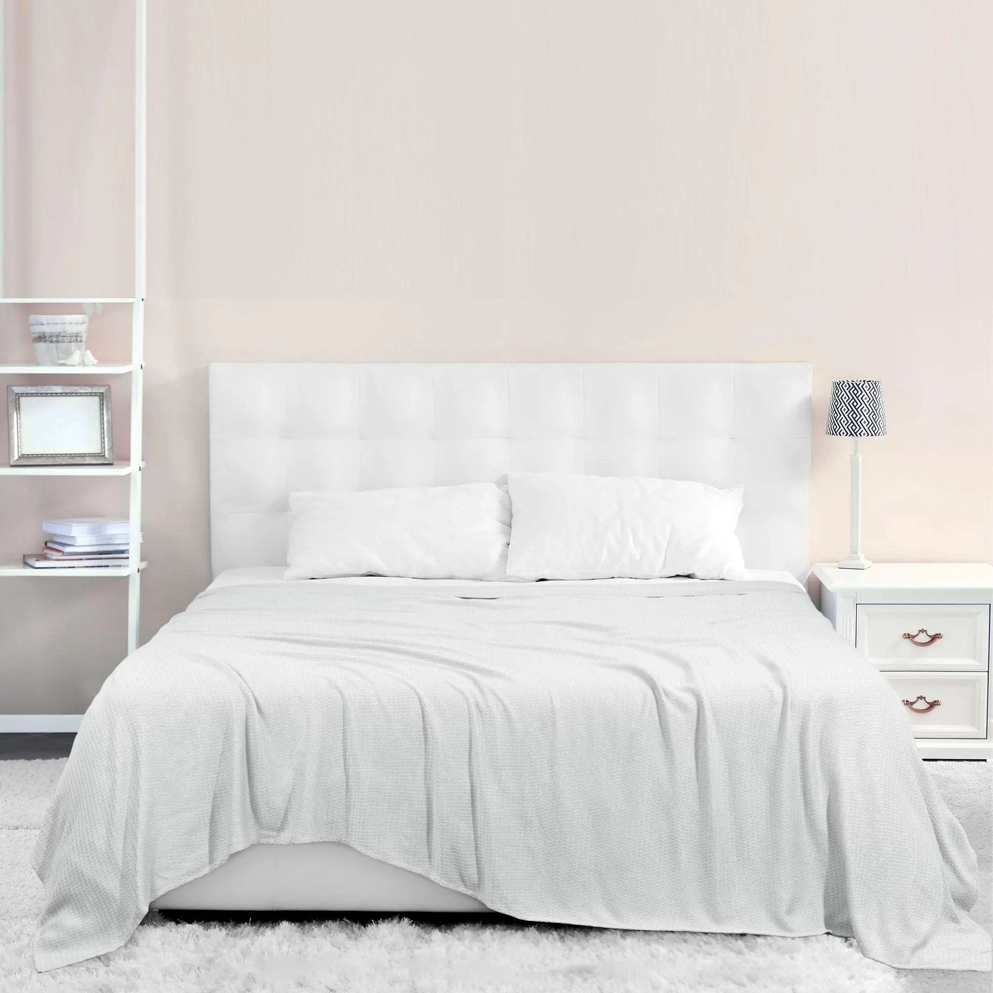 PiccoCasa Cooling Bamboo Blanket All Seasons Breathable for Hot Sleepers, Soft and Lightweight for Bed, Sofa Thin Blanket Summer Keep Cool Light Gray Single 150x200cm Angel Wishes