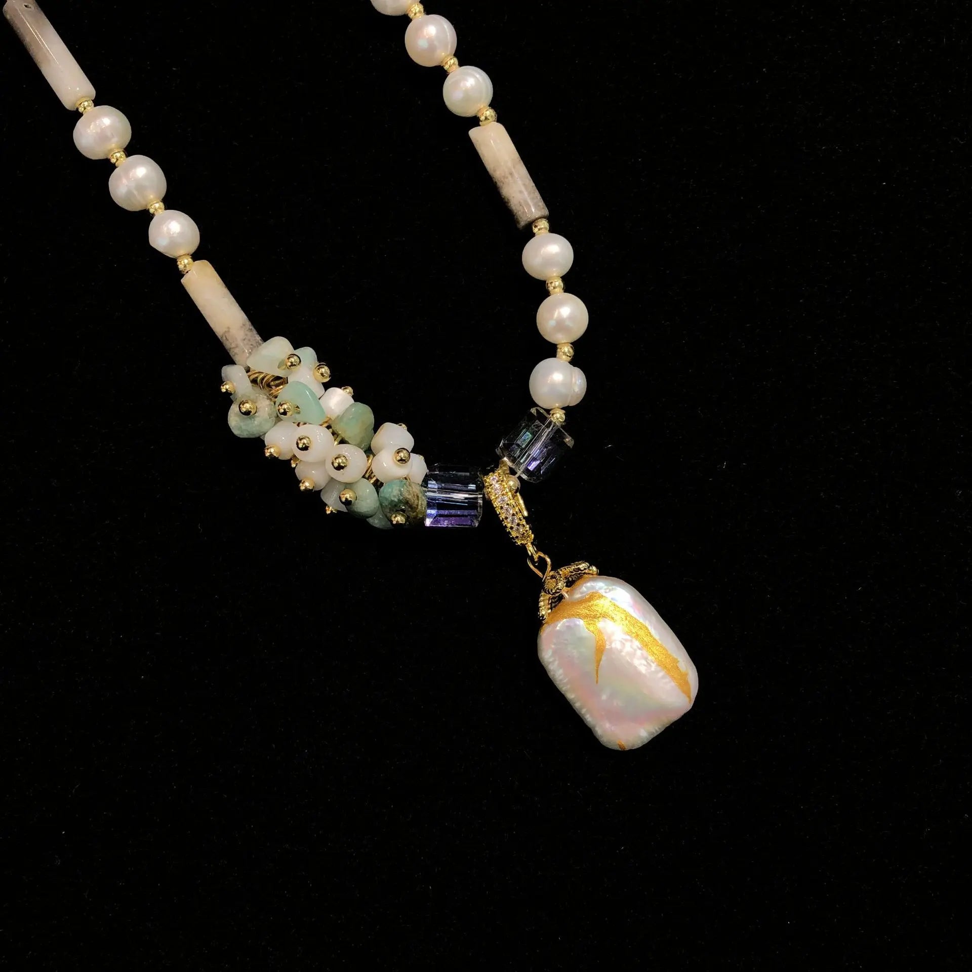 Hand-woven Natural Freshwater Pearls Necklace Angel Wishes