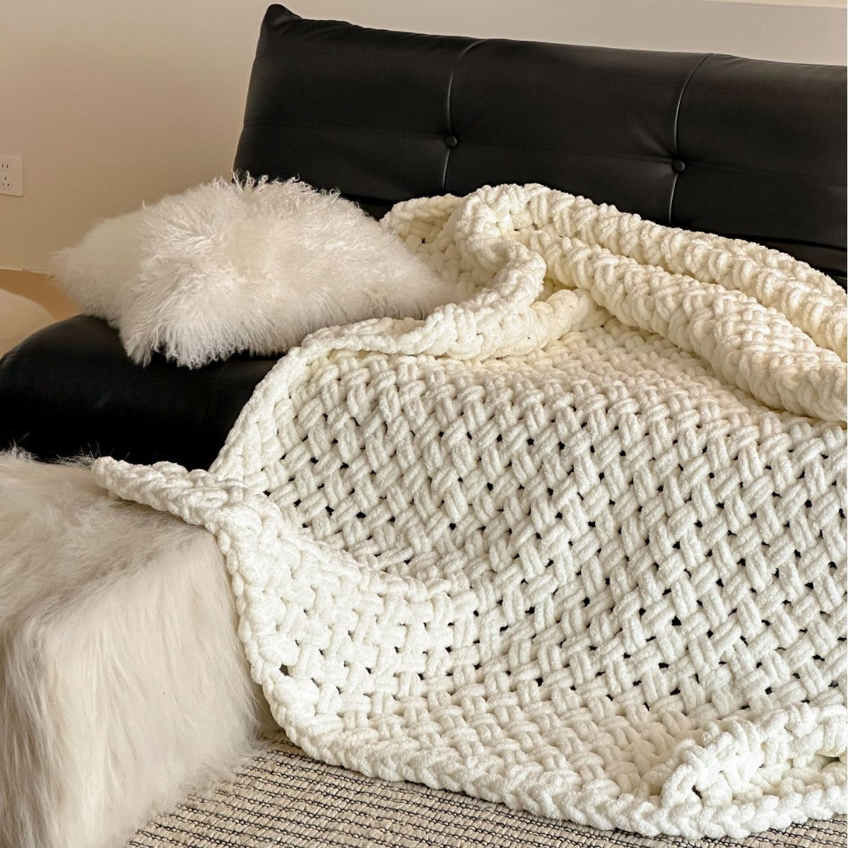 Hand-knitted Wool Blanket Angel Wishes