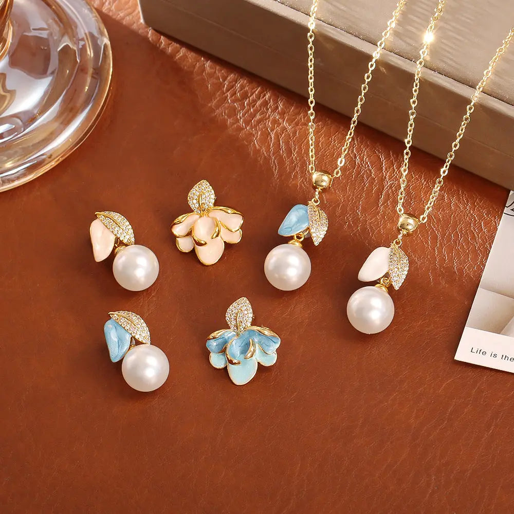 Camellia Drop Oil Pearl Necklace High-end Fashion Angel Wishes