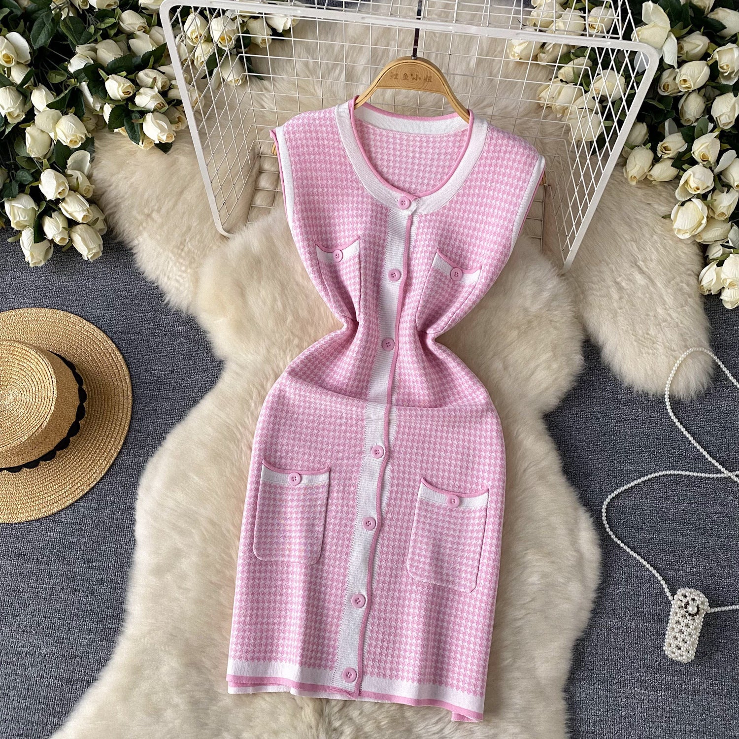 Light Luxury Gold Style Sleeveless Plaid Knitted Dress Angel Wishes