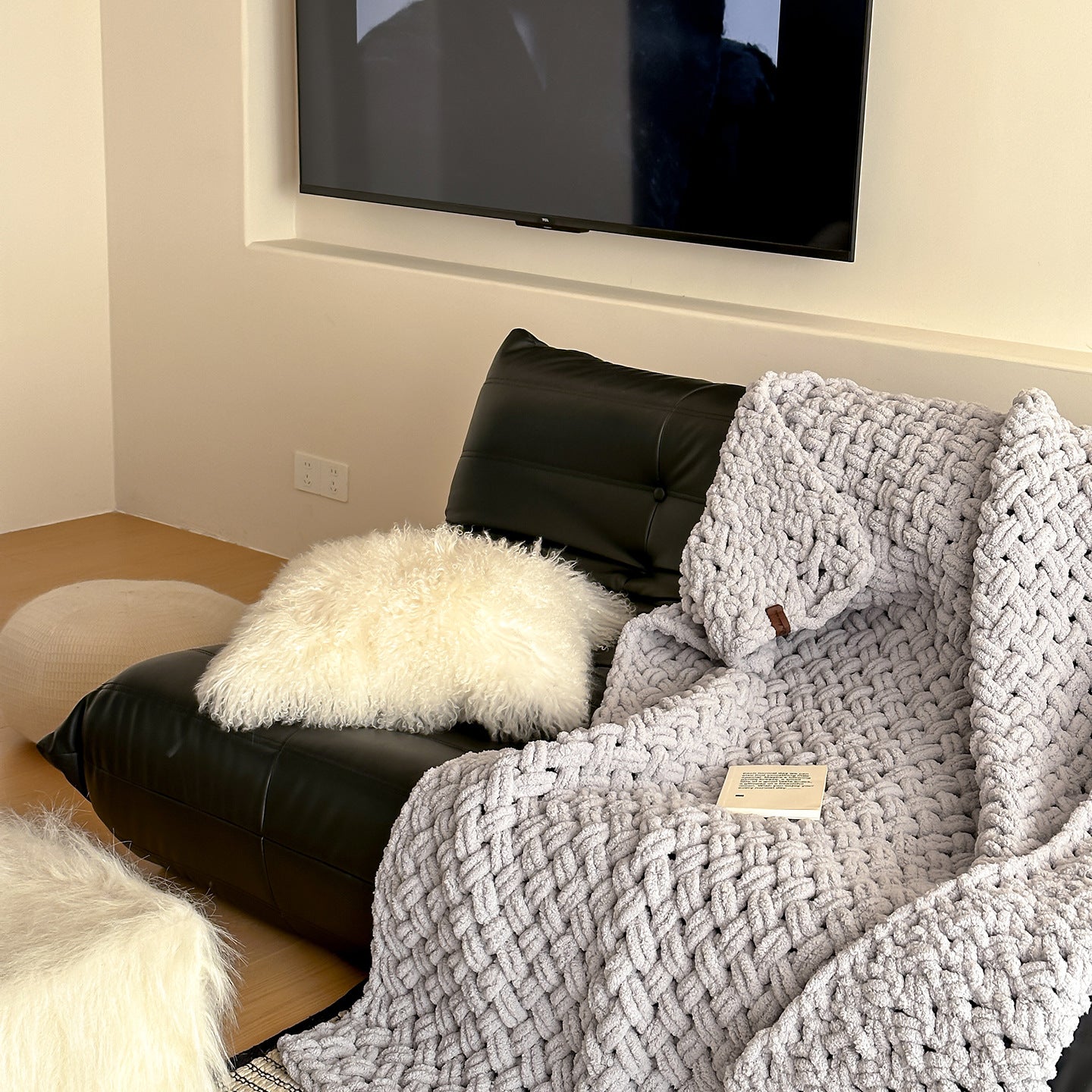 Hand-knitted Wool Blanket Angel Wishes