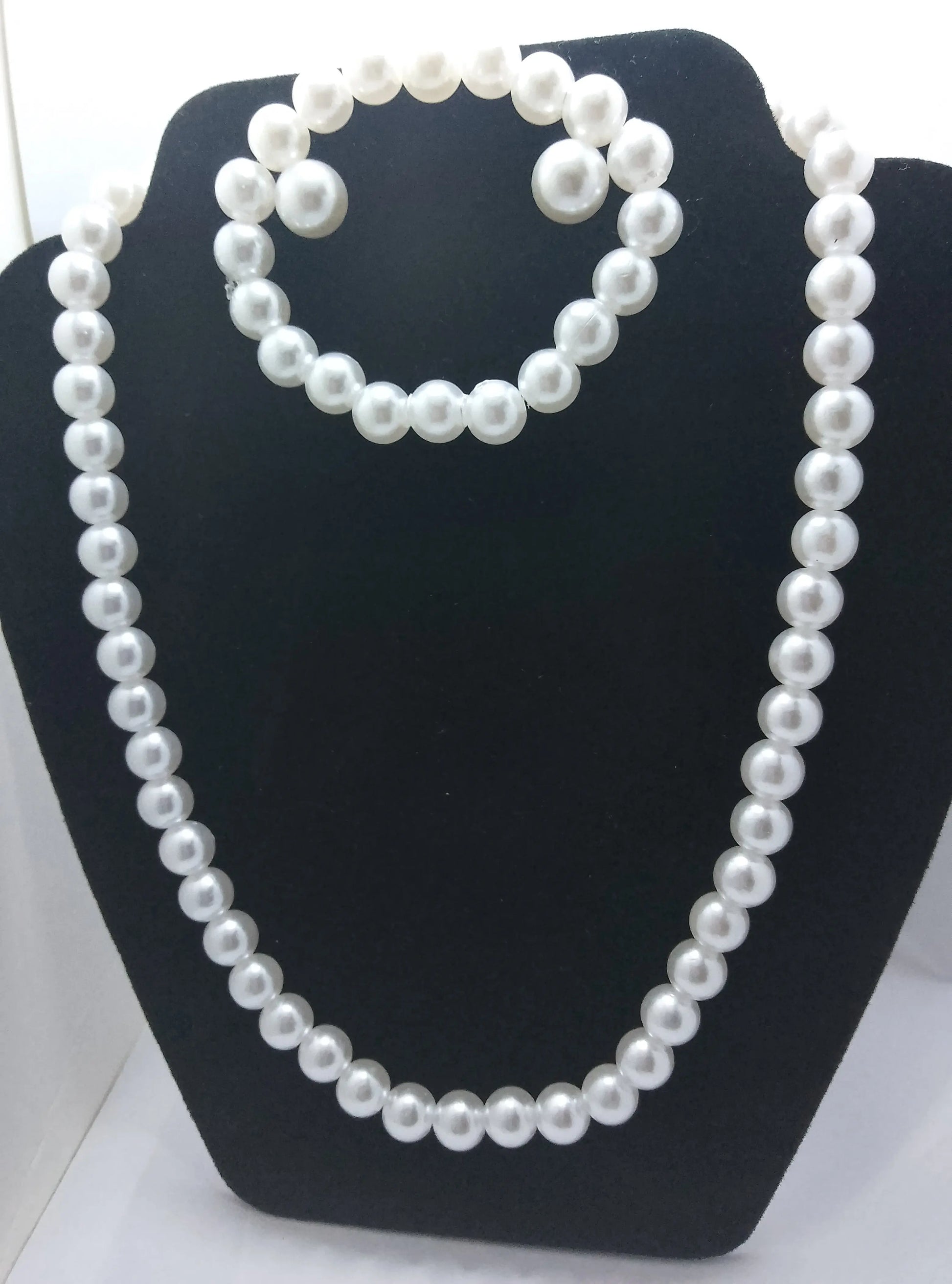Pearls necklace Earrings and Bracelet Set Angel Wishes