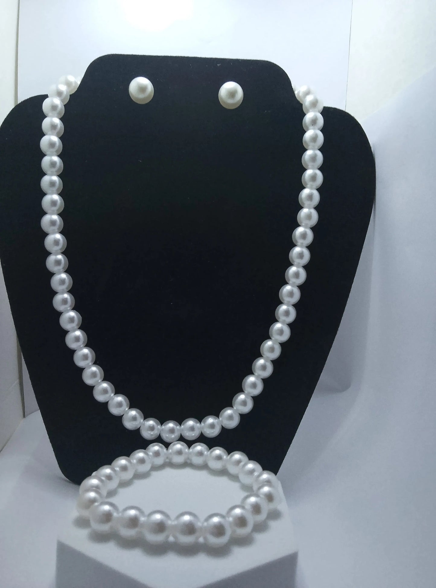 Pearls necklace Earrings and Bracelet Set Angel Wishes