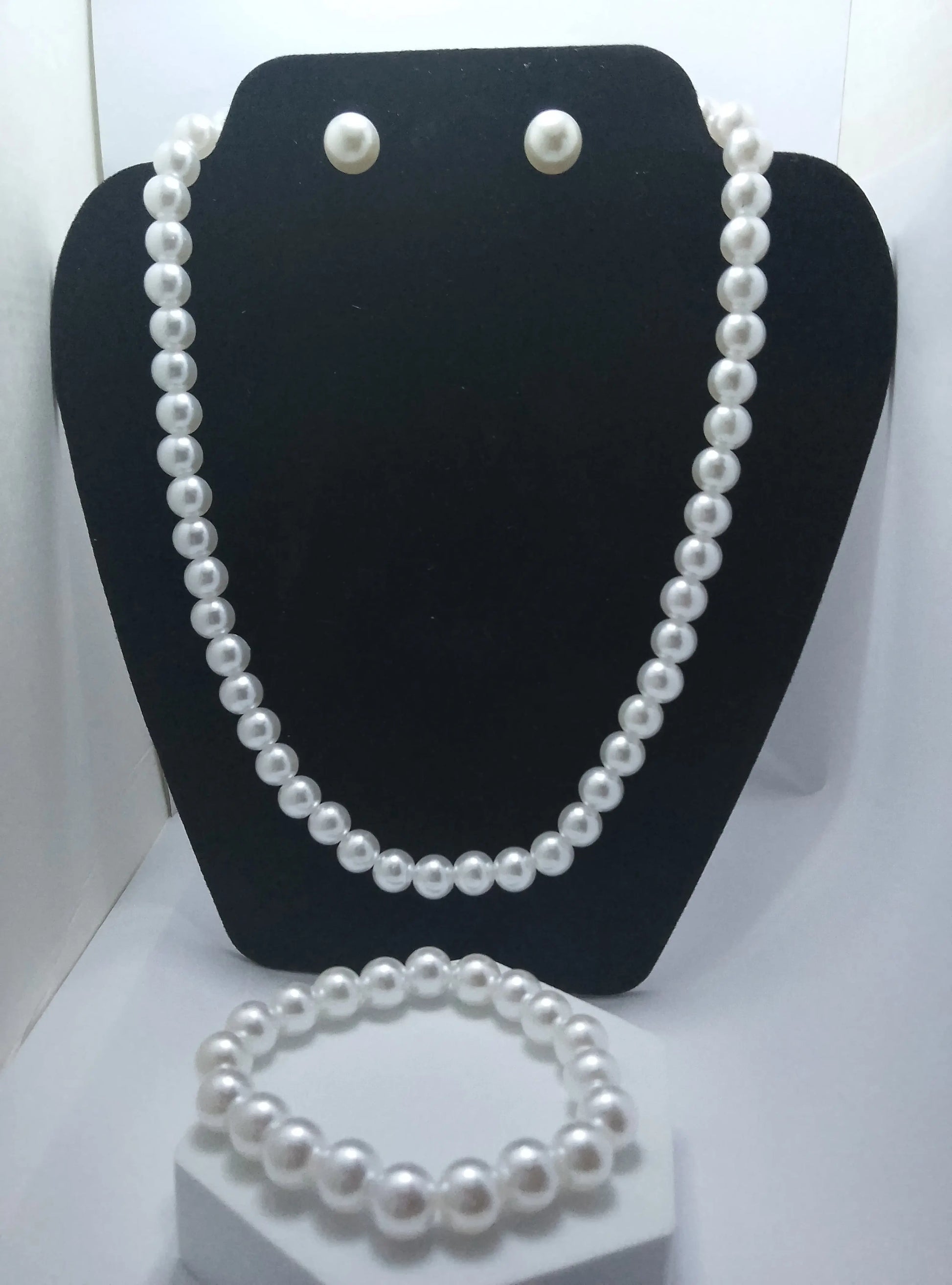 Pearls necklace Earrings and Bracelet Set Angel Wishes