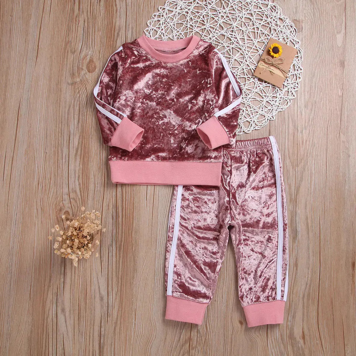 Breathable Clothes Set Cute Fashion O-Neck Long Sleeve Gold Velvet Sweatshirt Trousers Soft Outfits Baby Girls Tracksuit Sets Angel Wishes