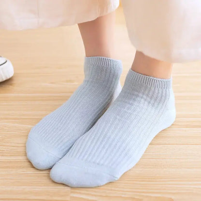 Women's Double Needle Solid Color Cotton Short Ankle Socks Angel Wishes